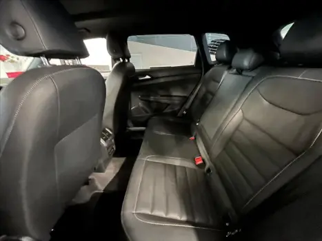 VOLKSWAGEN Taos 1.4 16V 4P FLEX 250 TSI HIGHLINE AUTOM�TICO, Foto 8