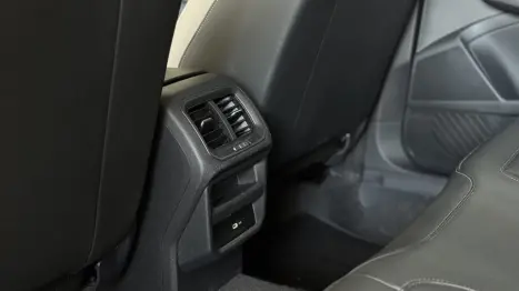 VOLKSWAGEN Taos 1.4 16V 4P FLEX 250 TSI COMFORTLINE AUTOM�TICO, Foto 10