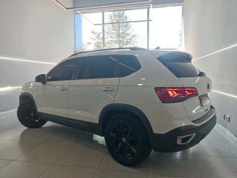 VOLKSWAGEN Taos 1.4 16V 4P FLEX 250 TSI COMFORTLINE AUTOM�TICO, Foto 3