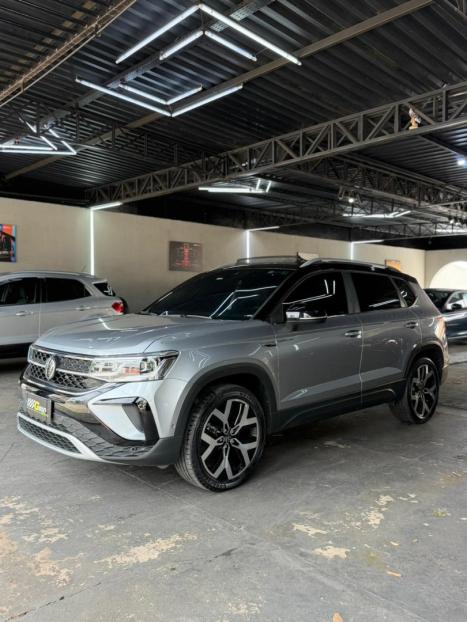 VOLKSWAGEN Taos 1.4 16V 4P FLEX 250 TSI HIGHLINE AUTOM�TICO, Foto 11