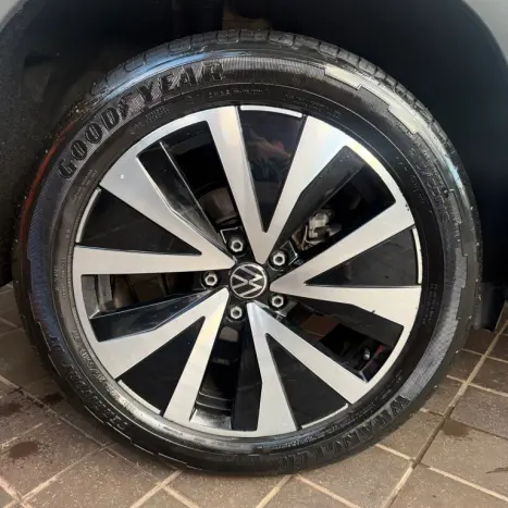 VOLKSWAGEN Taos 1.4 16V 4P FLEX 250 TSI HIGHLINE AUTOM�TICO, Foto 15