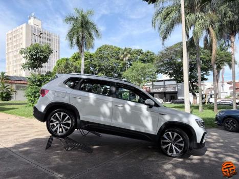 VOLKSWAGEN Taos 1.4 16V 4P FLEX 250 TSI HIGHLINE AUTOM�TICO, Foto 3