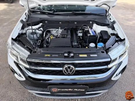 VOLKSWAGEN Taos 1.4 16V 4P FLEX 250 TSI HIGHLINE AUTOM�TICO, Foto 19