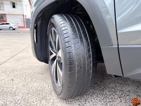 VOLKSWAGEN Taos 1.4 16V 4P FLEX 250 TSI HIGHLINE AUTOM�TICO, Foto 7