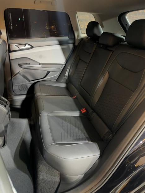 VOLKSWAGEN Taos 1.4 16V 4P FLEX 250 TSI COMFORTLINE AUTOM�TICO, Foto 19