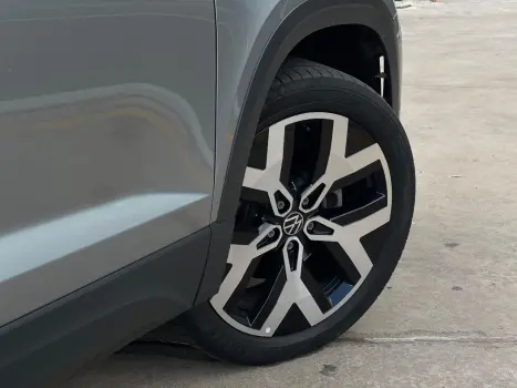 VOLKSWAGEN Taos 1.4 16V 4P FLEX 250 TSI COMFORTLINE AUTOM�TICO, Foto 14