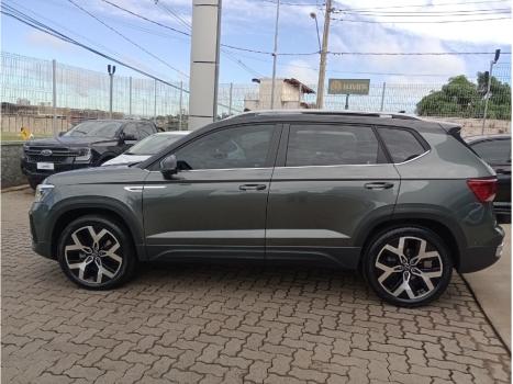 VOLKSWAGEN Taos 1.4 16V 4P FLEX 250 TSI HIGHLINE AUTOM�TICO, Foto 8