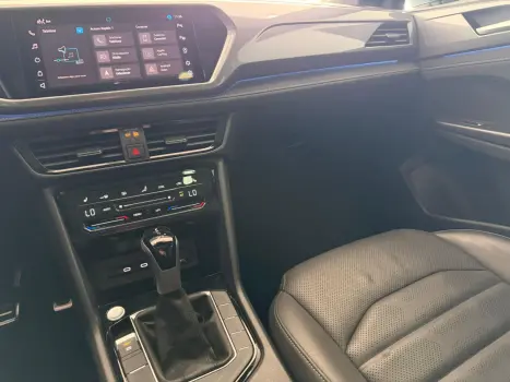 VOLKSWAGEN Taos 1.4 16V 4P FLEX 250 TSI HIGHLINE AUTOM�TICO, Foto 10