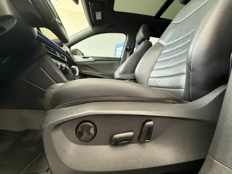 VOLKSWAGEN Taos 1.4 16V 4P FLEX 250 TSI HIGHLINE AUTOM�TICO, Foto 15