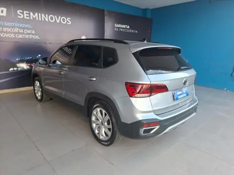 VOLKSWAGEN Taos 1.4 16V 4P FLEX 250 TSI COMFORTLINE AUTOM�TICO, Foto 6