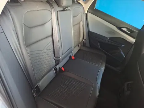 VOLKSWAGEN Taos 1.4 16V 4P FLEX 250 TSI COMFORTLINE AUTOM�TICO, Foto 14