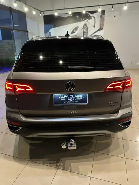 VOLKSWAGEN Taos 1.4 16V 4P FLEX 250 TSI HIGHLINE AUTOM�TICO, Foto 4