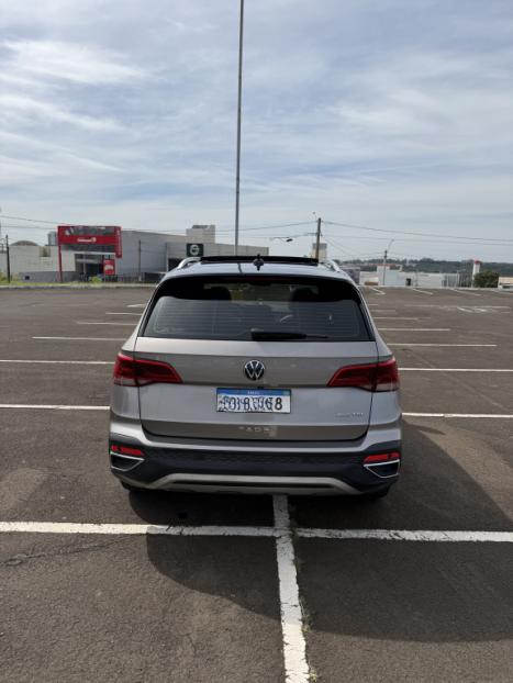 VOLKSWAGEN Taos 1.4 16V 4P FLEX 250 TSI HIGHLINE AUTOM�TICO, Foto 4