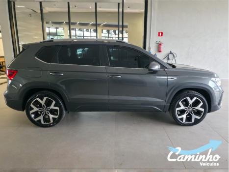 VOLKSWAGEN Taos 1.4 16V 4P FLEX 250 TSI HIGHLINE AUTOM�TICO, Foto 4