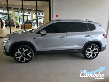 VOLKSWAGEN Taos 1.4 16V 4P FLEX 250 TSI HIGHLINE AUTOM�TICO, Foto 8