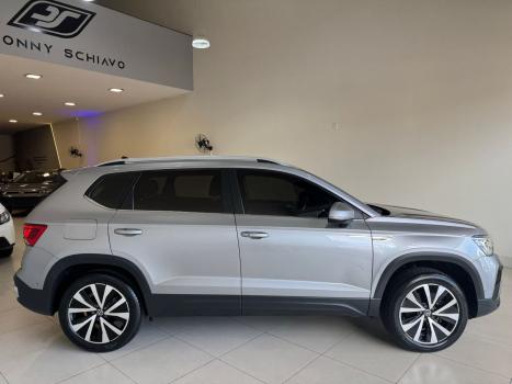 VOLKSWAGEN Taos 1.4 16V 4P FLEX 250 TSI HIGHLINE AUTOM�TICO, Foto 7