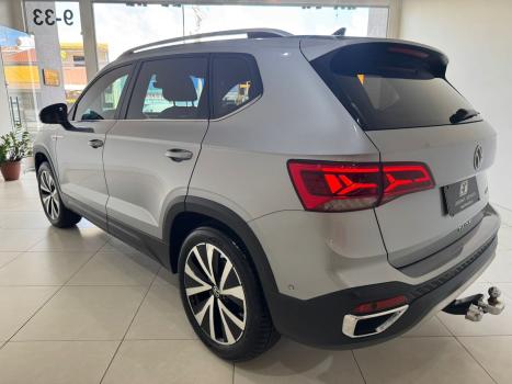 VOLKSWAGEN Taos 1.4 16V 4P FLEX 250 TSI HIGHLINE AUTOM�TICO, Foto 9