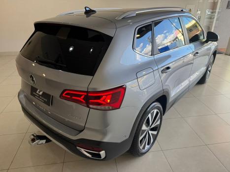 VOLKSWAGEN Taos 1.4 16V 4P FLEX 250 TSI HIGHLINE AUTOM�TICO, Foto 11