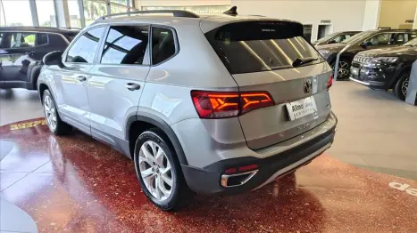 VOLKSWAGEN Taos 1.4 16V 4P FLEX 250 TSI COMFORTLINE AUTOM�TICO, Foto 5