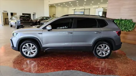 VOLKSWAGEN Taos 1.4 16V 4P FLEX 250 TSI COMFORTLINE AUTOM�TICO, Foto 11