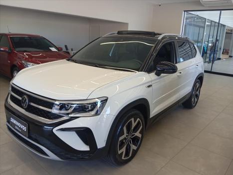 VOLKSWAGEN Taos 1.4 16V 4P FLEX 250 TSI HIGHLINE AUTOM�TICO, Foto 4