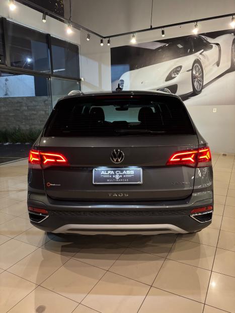 VOLKSWAGEN Taos 1.4 16V 4P FLEX 250 TSI HIGHLINE AUTOM�TICO, Foto 4