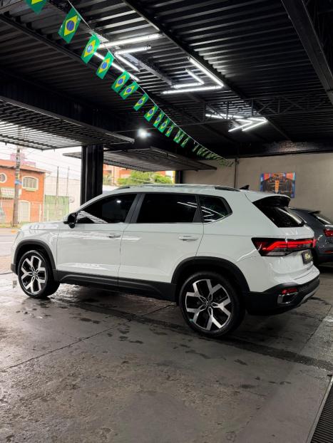 VOLKSWAGEN Taos 1.4 16V 4P FLEX 250 TSI HIGHLINE AUTOM�TICO, Foto 6
