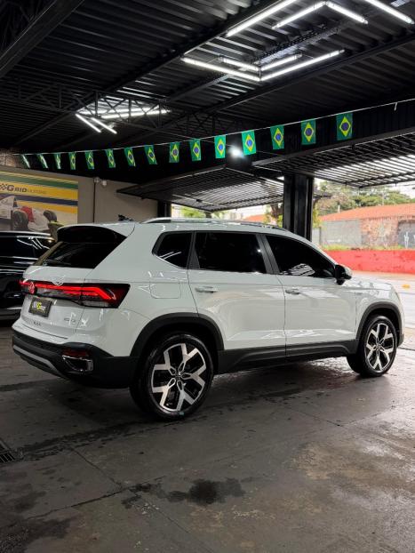 VOLKSWAGEN Taos 1.4 16V 4P FLEX 250 TSI HIGHLINE AUTOM�TICO, Foto 7