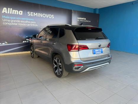 VOLKSWAGEN Taos 1.4 16V 4P FLEX 250 TSI HIGHLINE AUTOM�TICO, Foto 7