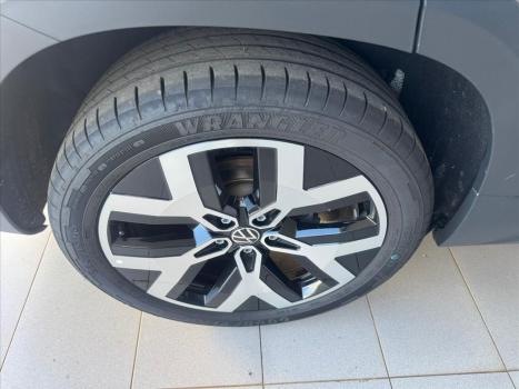 VOLKSWAGEN Taos 1.4 16V 4P FLEX 250 TSI HIGHLINE AUTOM�TICO, Foto 16