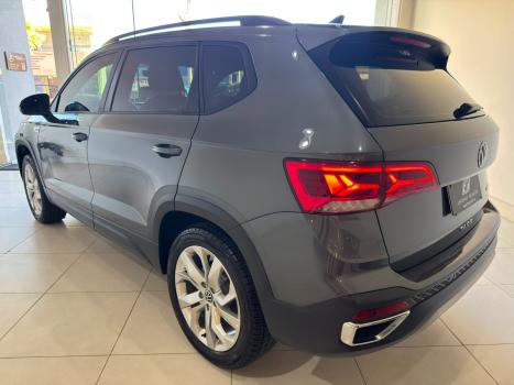 VOLKSWAGEN Taos 1.4 16V 4P FLEX 250 TSI COMFORTLINE AUTOM�TICO, Foto 11