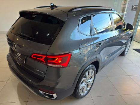 VOLKSWAGEN Taos 1.4 16V 4P FLEX 250 TSI COMFORTLINE AUTOM�TICO, Foto 13