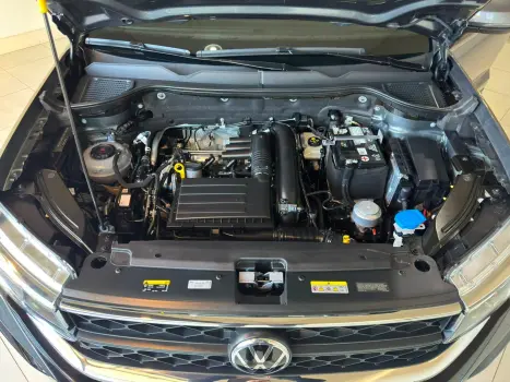 VOLKSWAGEN Taos 1.4 16V 4P FLEX 250 TSI COMFORTLINE AUTOM�TICO, Foto 17