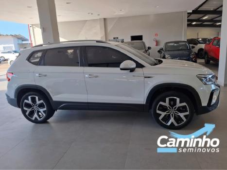 VOLKSWAGEN Taos 1.4 16V 4P FLEX 250 TSI HIGHLINE AUTOM�TICO, Foto 4