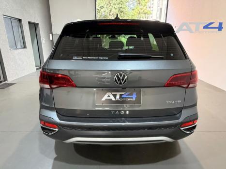 VOLKSWAGEN Taos 1.4 16V 4P FLEX 250 TSI HIGHLINE AUTOM�TICO, Foto 4