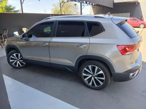 VOLKSWAGEN Taos 1.4 16V 4P FLEX 250 TSI HIGHLINE AUTOM�TICO, Foto 6