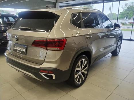 VOLKSWAGEN Taos 1.4 16V 4P FLEX 250 TSI HIGHLINE AUTOMÁTICO, Foto 10