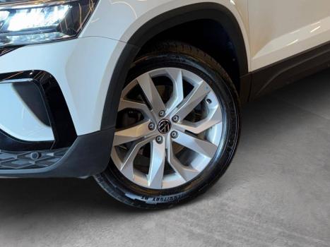 VOLKSWAGEN Taos 1.4 16V 4P FLEX 250 TSI COMFORTLINE AUTOMÁTICO, Foto 6