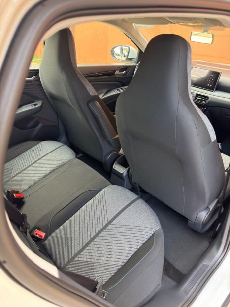 VOLKSWAGEN Tera 1.0 12V 4P 170 TSI COMFORT AUTOM�TICO, Foto 14