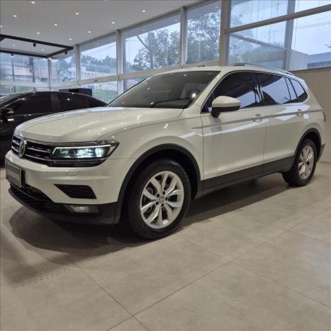VOLKSWAGEN Tiguan 1.4 250 TSI TOTAL FLEX ALLSPACE COMFORTLINE TURBO AUTOMTICO TIPTRONIC, Foto 3