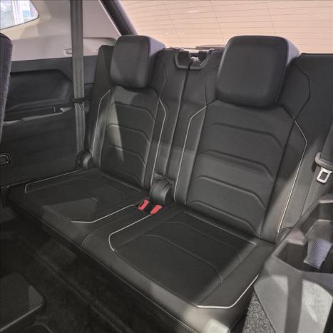 VOLKSWAGEN Tiguan 1.4 250 TSI TOTAL FLEX ALLSPACE COMFORTLINE TURBO AUTOMTICO TIPTRONIC, Foto 17