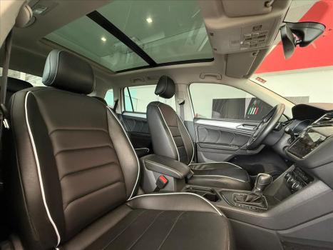 VOLKSWAGEN Tiguan 1.4 250 TSI TOTAL FLEX ALLSPACE TURBO AUTOMTICO TIPTRONIC, Foto 9