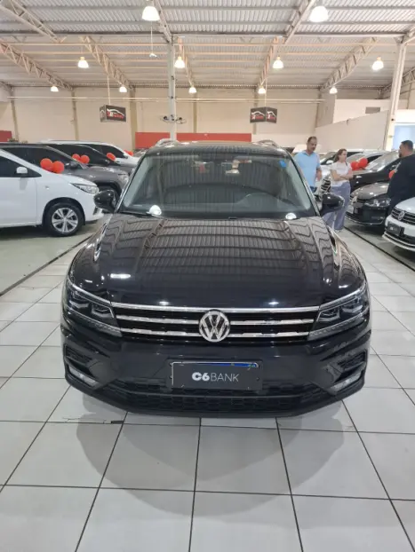 VOLKSWAGEN Tiguan 1.4 250 TSI TOTAL FLEX ALLSPACE COMFORTLINE TURBO AUTOMTICO TIPTRONIC, Foto 2