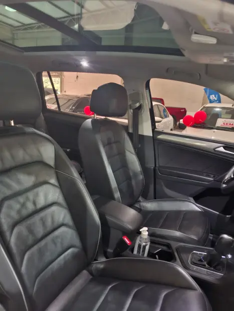 VOLKSWAGEN Tiguan 1.4 250 TSI TOTAL FLEX ALLSPACE COMFORTLINE TURBO AUTOMTICO TIPTRONIC, Foto 6