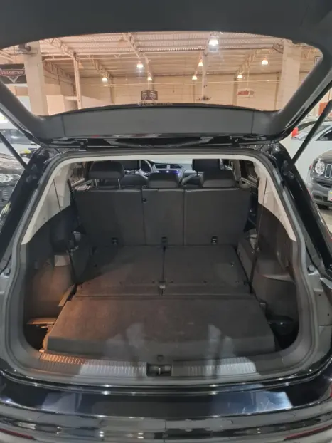 VOLKSWAGEN Tiguan 1.4 250 TSI TOTAL FLEX ALLSPACE COMFORTLINE TURBO AUTOMTICO TIPTRONIC, Foto 8