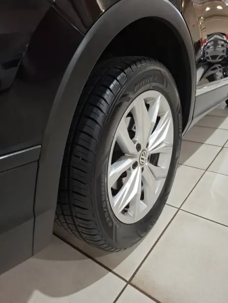 VOLKSWAGEN Tiguan 1.4 250 TSI TOTAL FLEX ALLSPACE COMFORTLINE TURBO AUTOMTICO TIPTRONIC, Foto 10