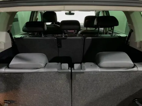 VOLKSWAGEN Tiguan 1.4 250 TSI TOTAL FLEX ALLSPACE COMFORTLINE TURBO AUTOM�TICO TIPTRONIC, Foto 28