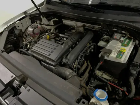 VOLKSWAGEN Tiguan 1.4 250 TSI TOTAL FLEX ALLSPACE COMFORTLINE TURBO AUTOM�TICO TIPTRONIC, Foto 29