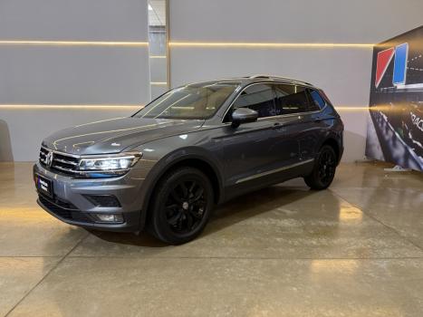 VOLKSWAGEN Tiguan 1.4 250 TSI TOTAL FLEX ALLSPACE COMFORTLINE TURBO AUTOM�TICO TIPTRONIC, Foto 3