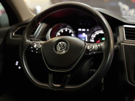 VOLKSWAGEN Tiguan 1.4 250 TSI TOTAL FLEX ALLSPACE COMFORTLINE TURBO AUTOM�TICO TIPTRONIC, Foto 11